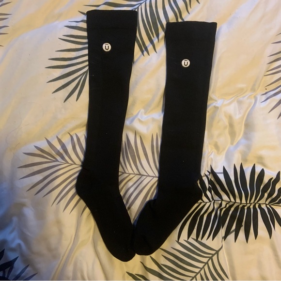 knee high compression socks - Picture 2 of 4